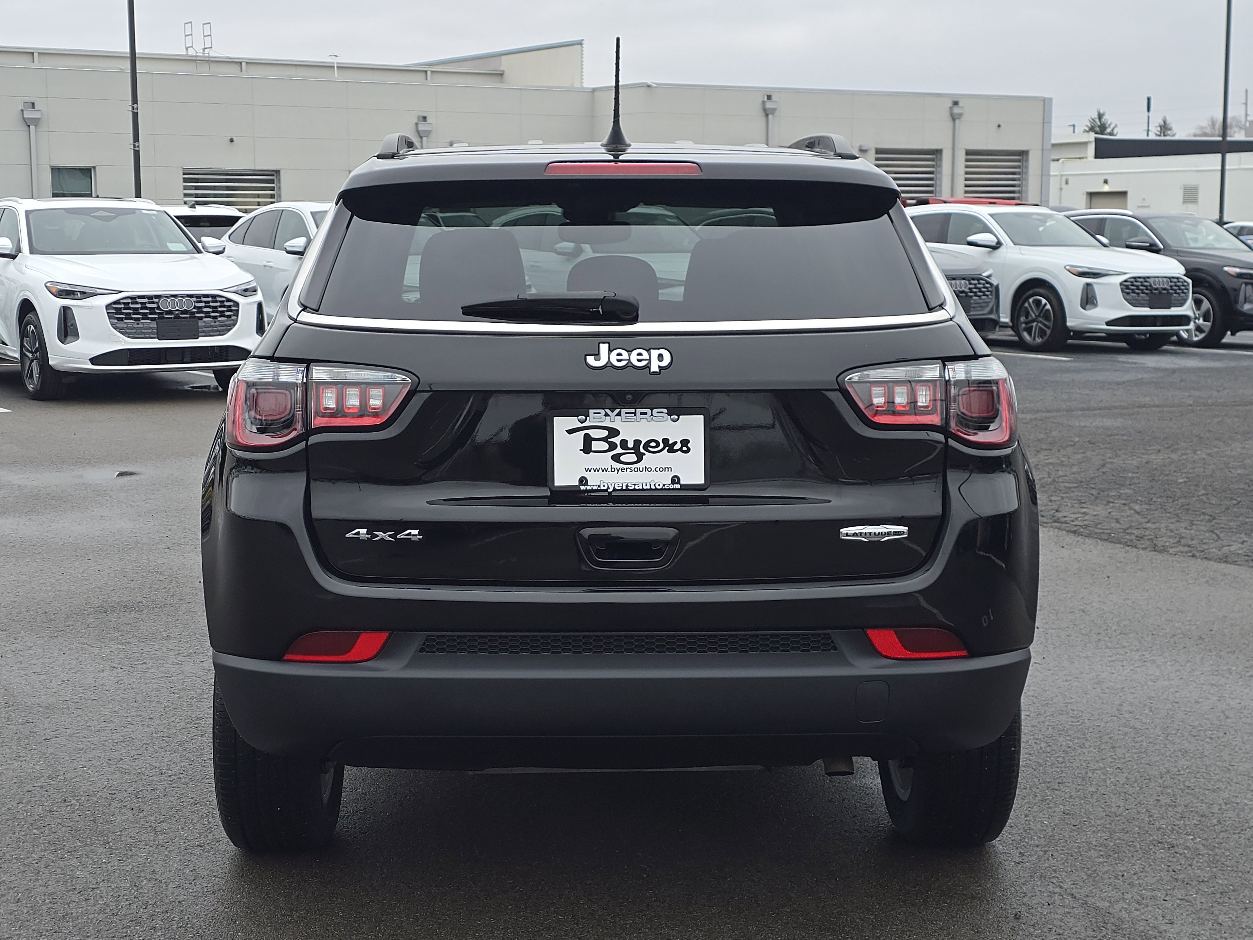 Used 2022 Jeep Compass Latitude image 6