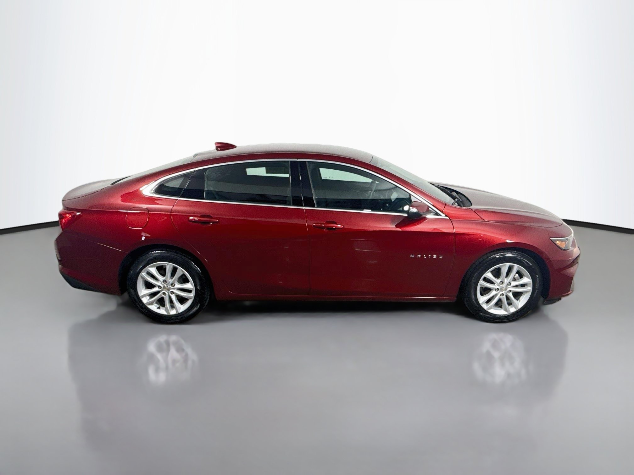 Used 2018 Chevrolet Malibu LT FWD image 8