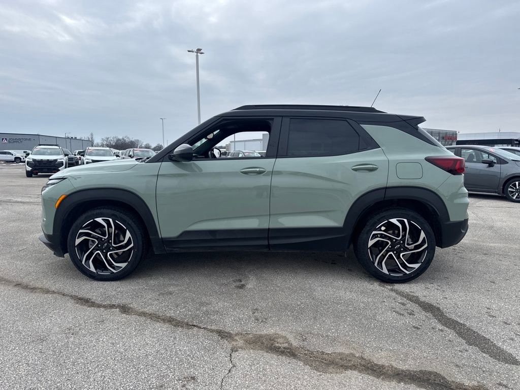 Used 2024 Chevrolet TrailBlazer RS w/ Convenience Package image 3