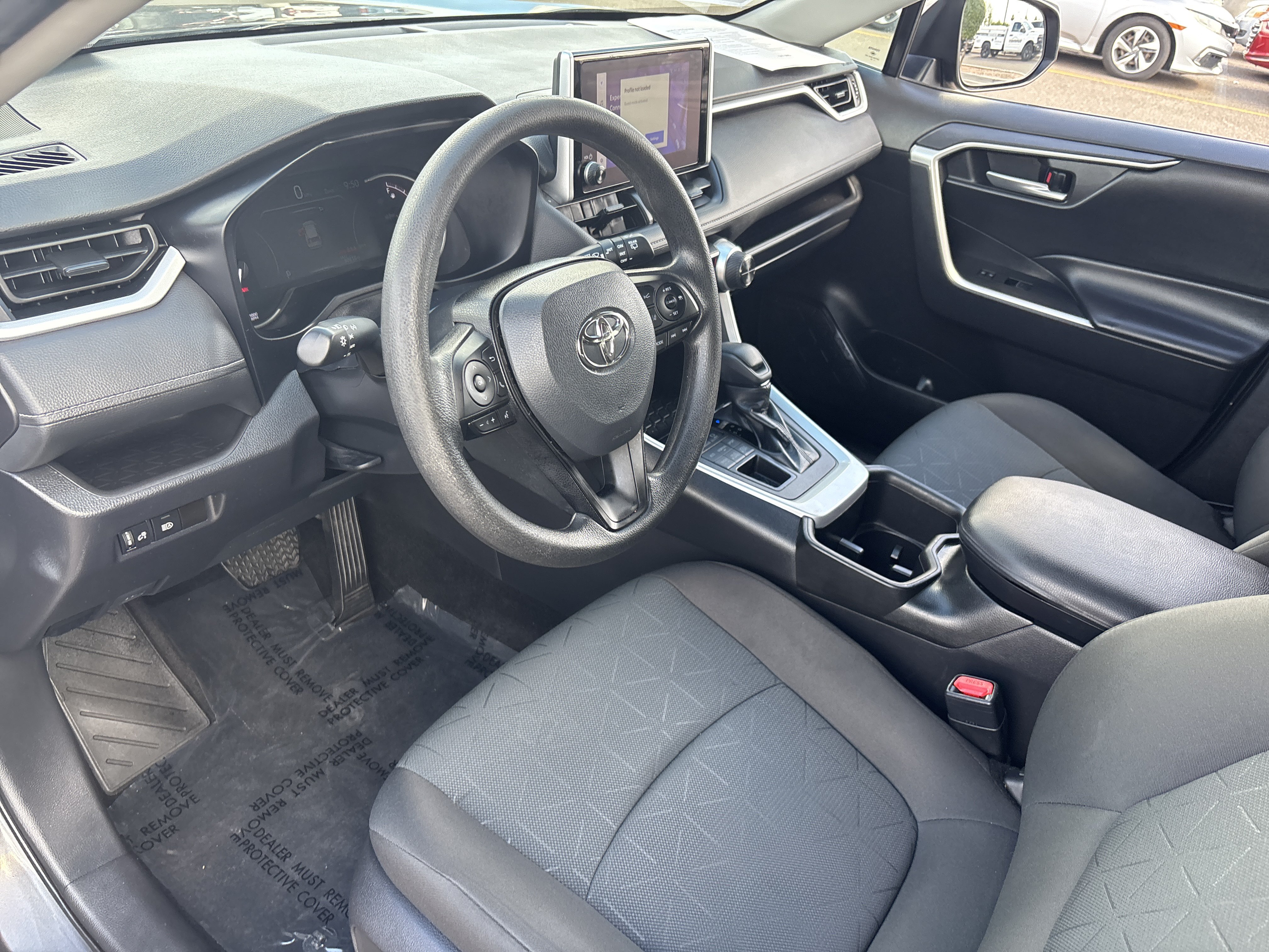 Used 2023 Toyota RAV4 XLE AWD/4WD image 17
