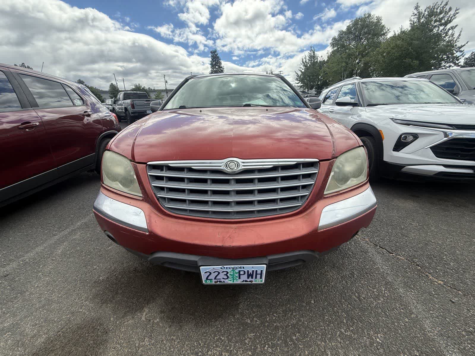 Used 2005 Chrysler Pacifica Touring w/ Heated Seat Group AWD/4WD image 2