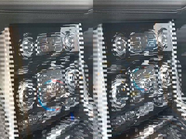 Used 2024 GMC Yukon Denali w/ Max Trailering Package image 26