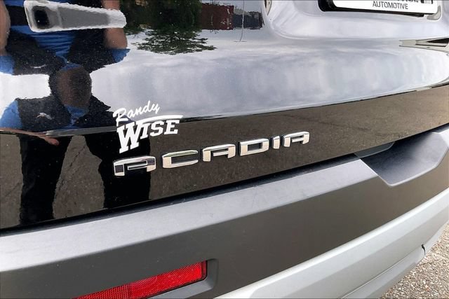 Certified 2023 GMC Acadia SLE w/ Driver Convenience Package FWD image 8