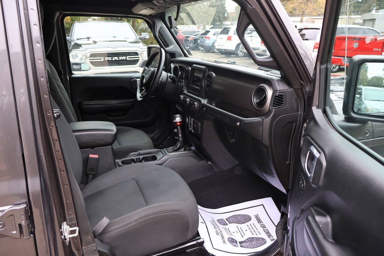 Used 2018 Jeep Wrangler Unlimited Sport S AWD/4WD image 29