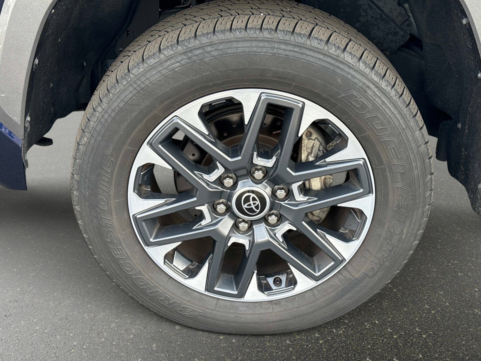 Used 2023 Toyota Tundra Limited image 10