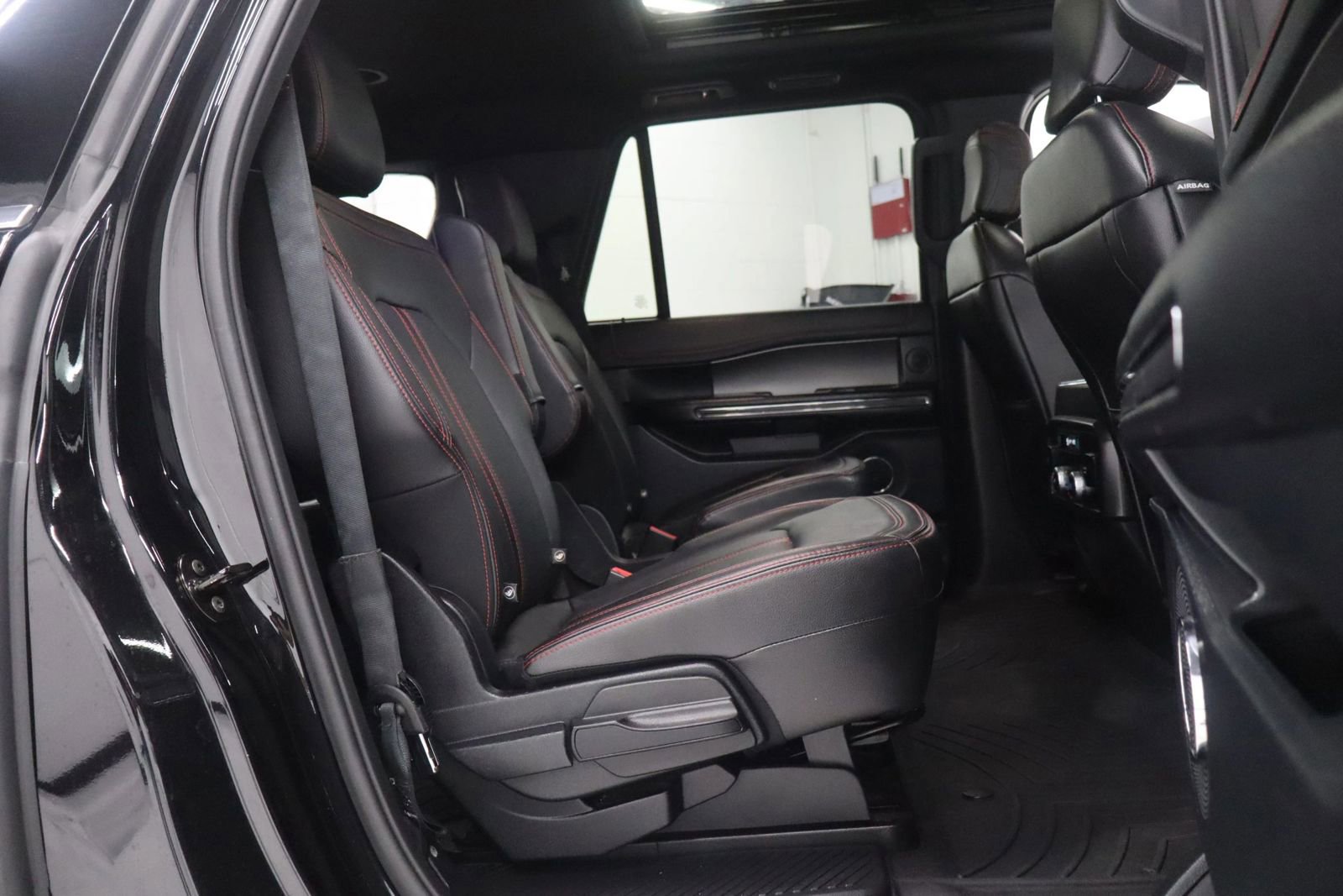 Used 2020 Ford Expedition Max Limited w/ Equipment Group 303A AWD/4WD image 21