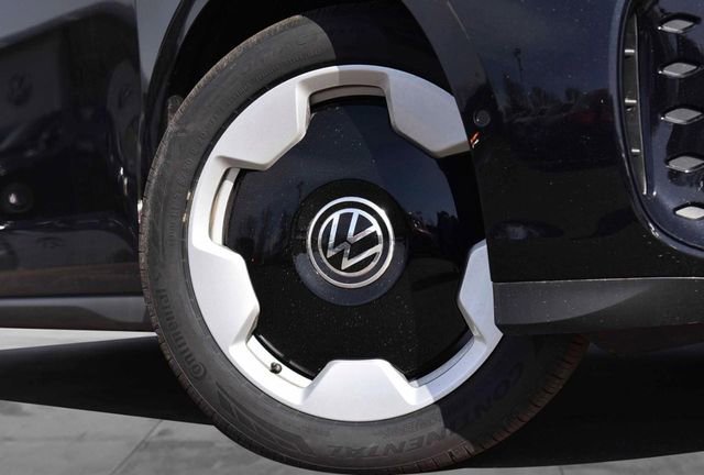 New 2025 Volkswagen ID. Buzz Pro S image 3