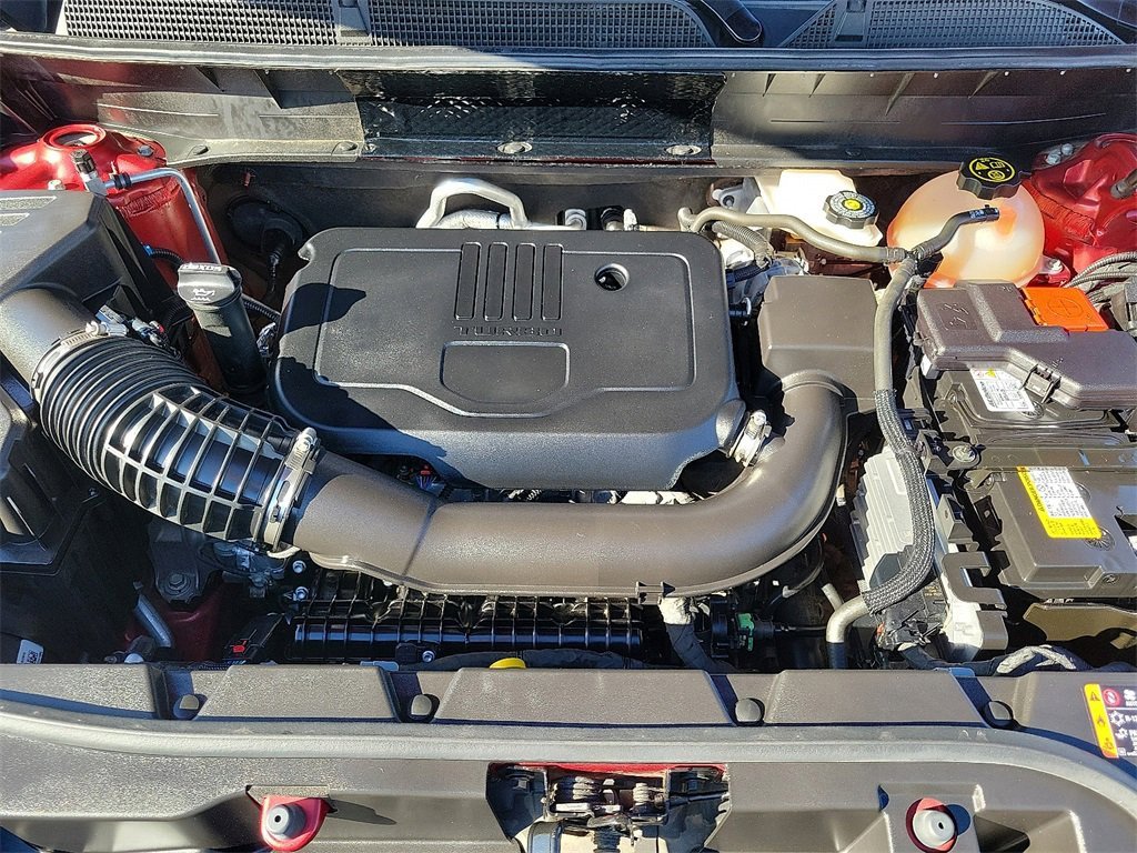 Used 2023 GMC Acadia SLT image 30