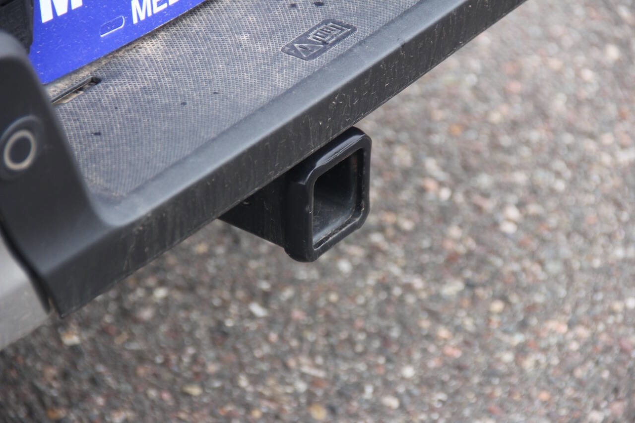 Certified 2022 Ford F150 XLT w/ Equipment Group 302A High image 11