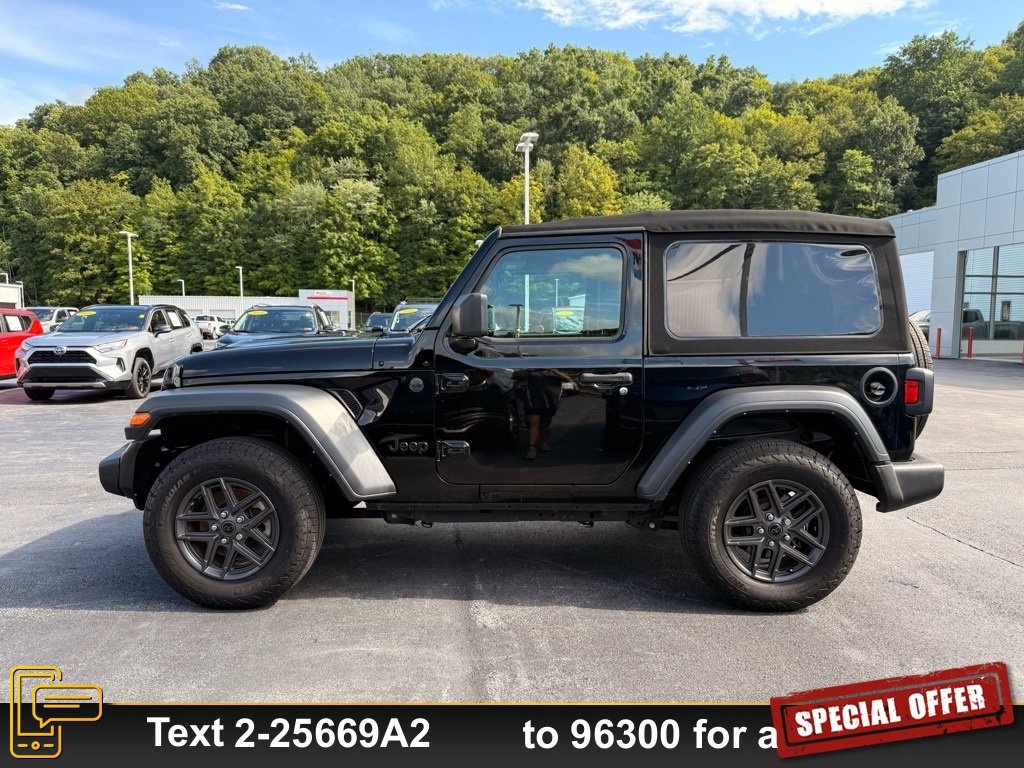Used 2024 Jeep Wrangler Sport S image 8