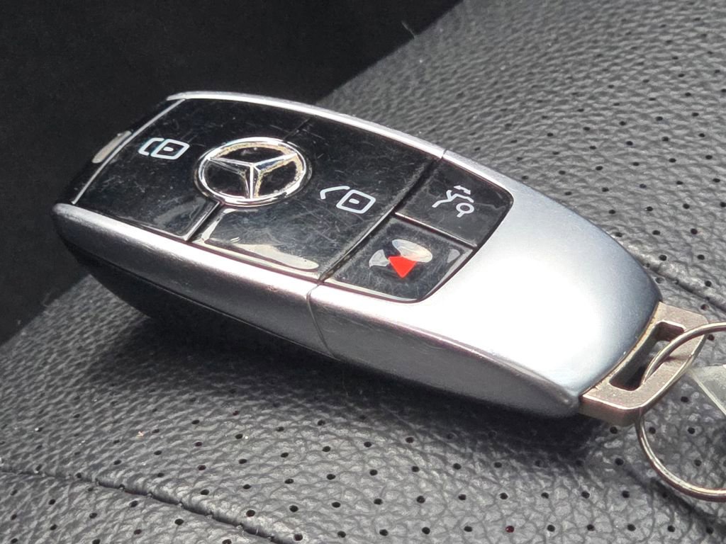 Certified 2020 Mercedes-Benz E 350 4MATIC Sedan image 37