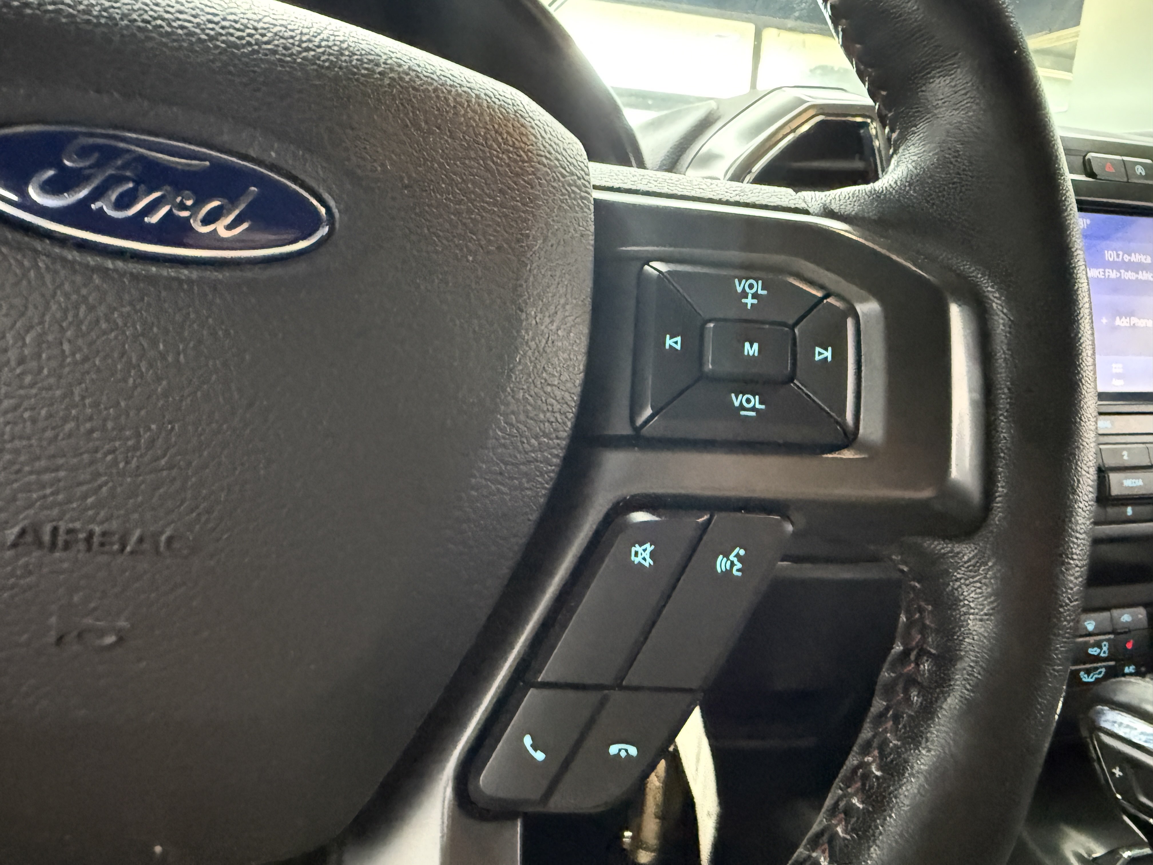 Used 2020 Ford F150 XLT w/ Equipment Group 302A Luxury AWD/4WD image 15