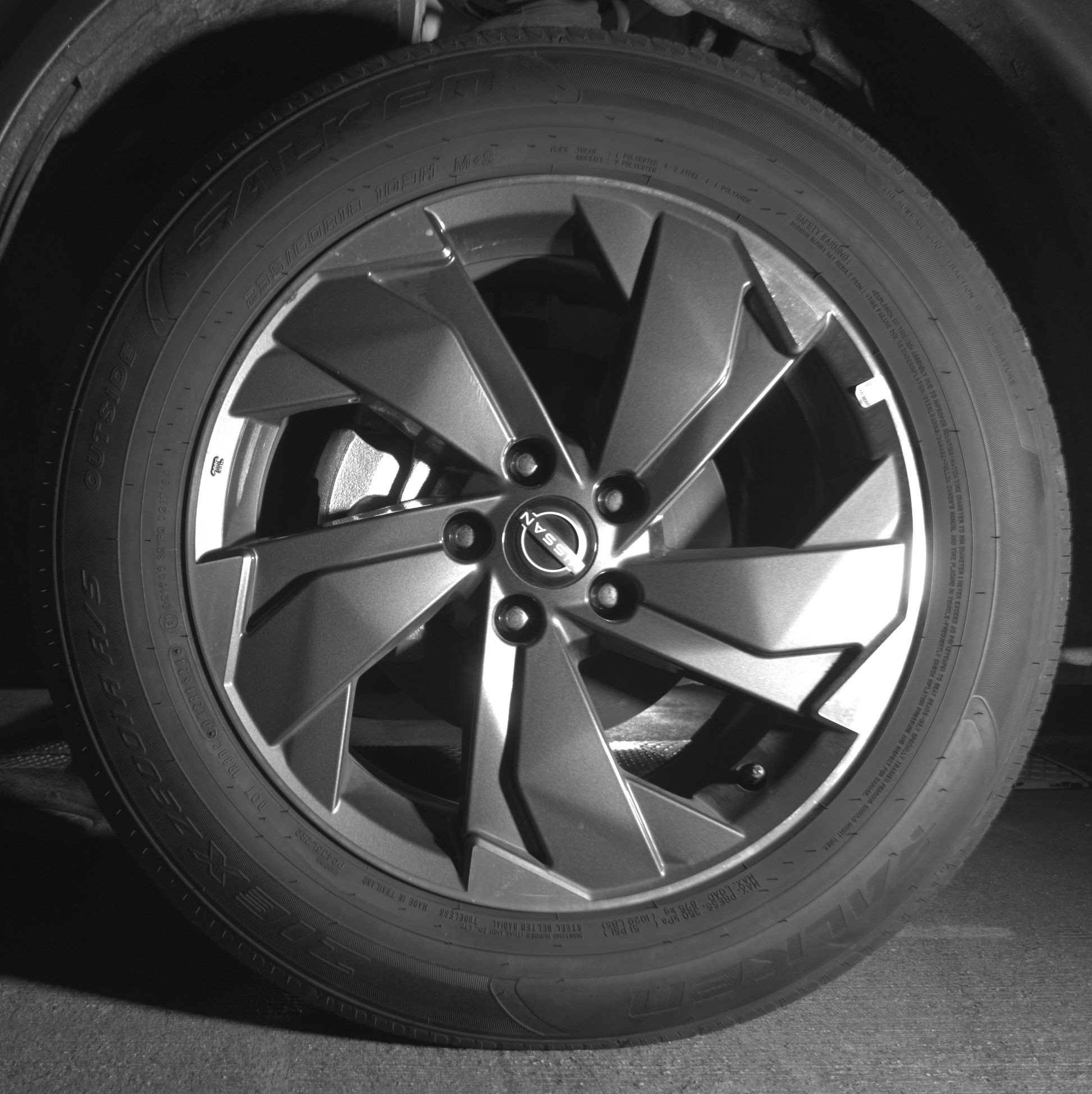 Used 2025 Nissan Rogue SV FWD image 12