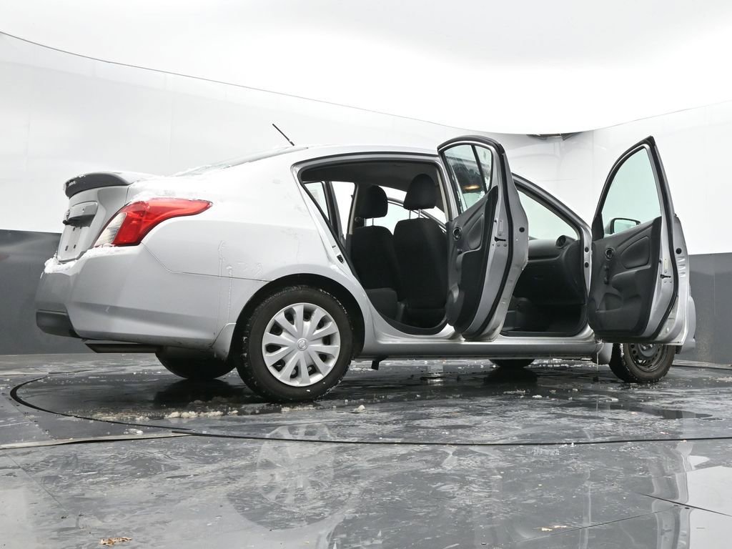 Used 2019 Nissan Versa S Plus image 67