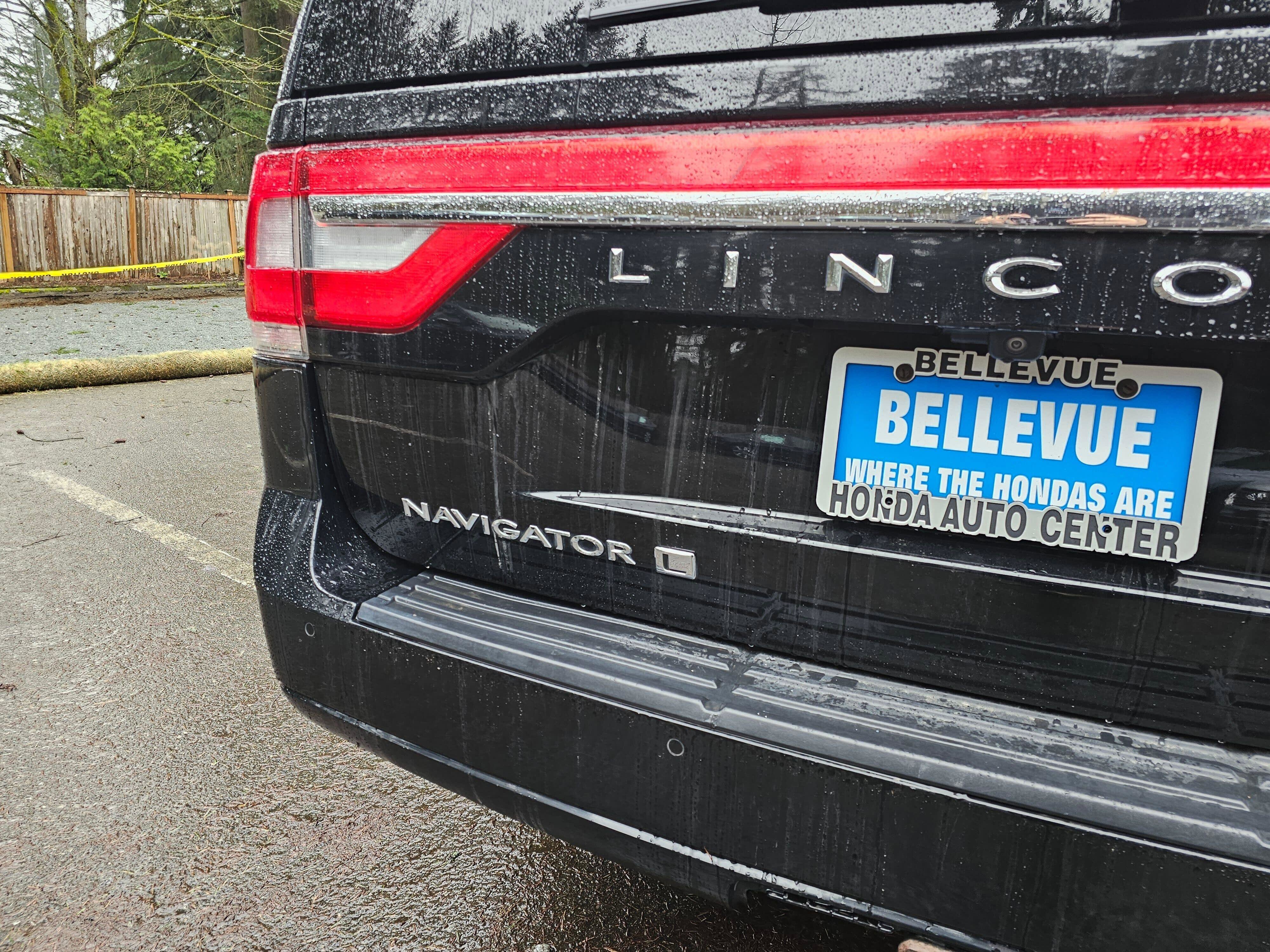 Used 2016 Lincoln Navigator L Reserve image 13