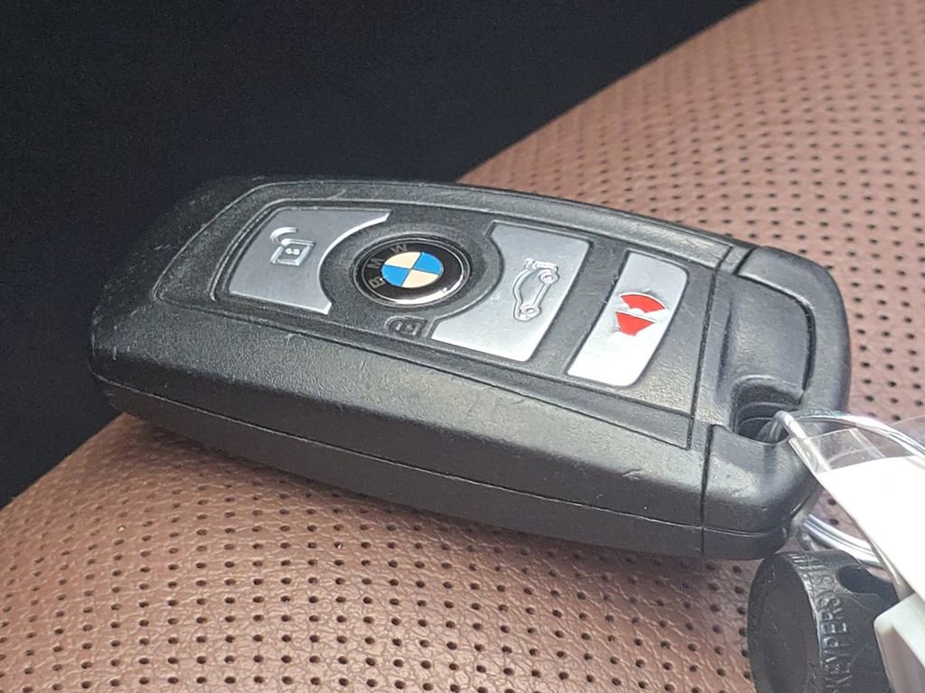 Used 2016 BMW 535i xDrive Sedan image 34