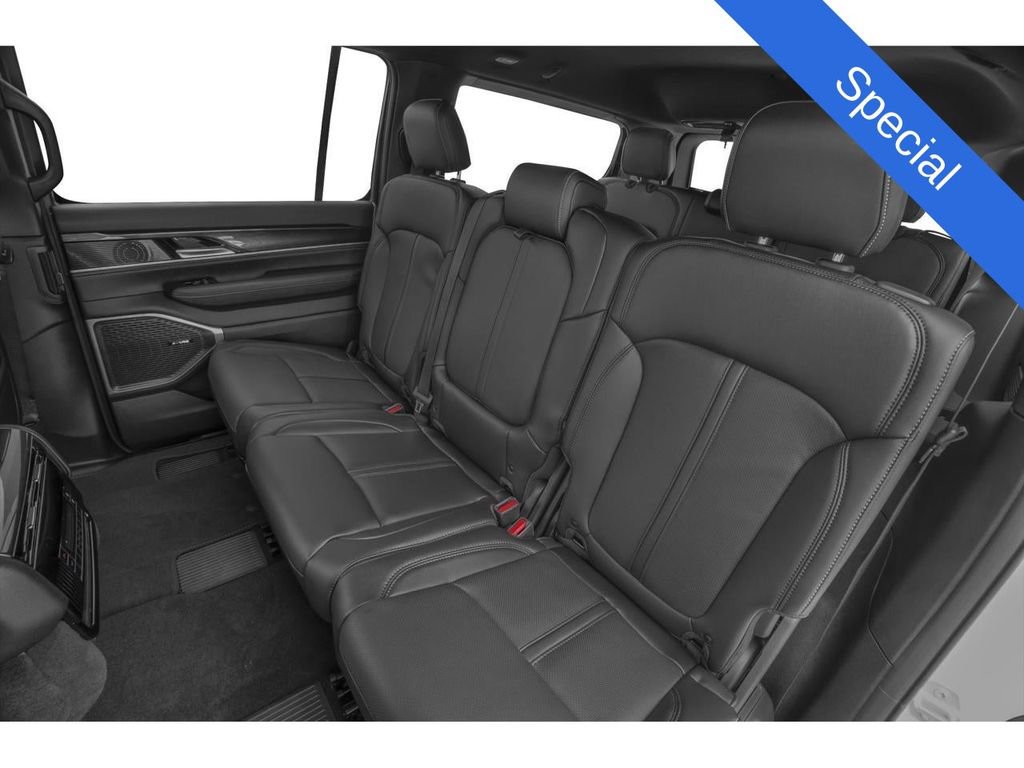 Used 2024 Jeep Wagoneer Series II image 41