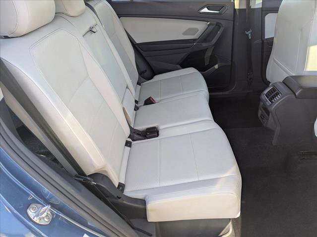 Used 2018 Volkswagen Tiguan SE image 18