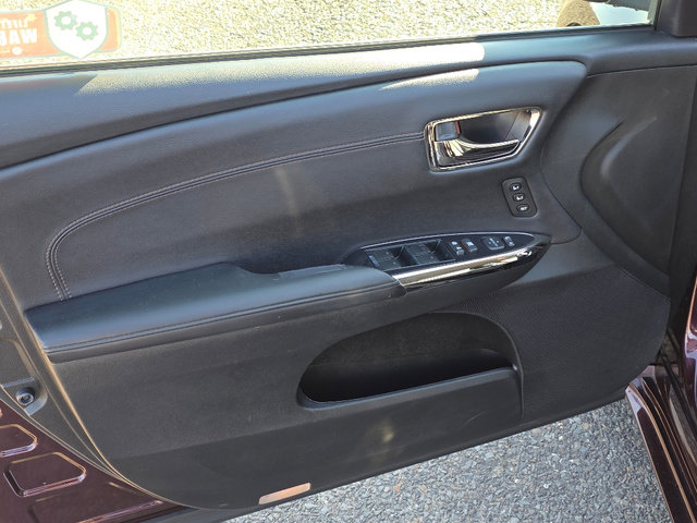 Used 2017 Toyota Avalon Touring w/ Carpet Mat Package image 31