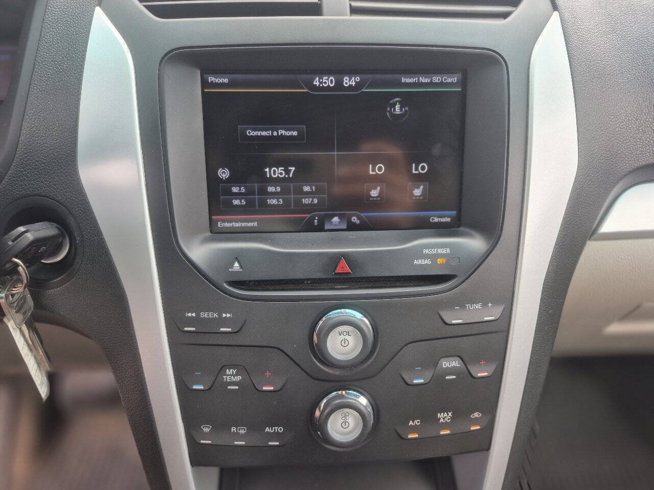 Used 2013 Ford Explorer XLT AWD/4WD image 16