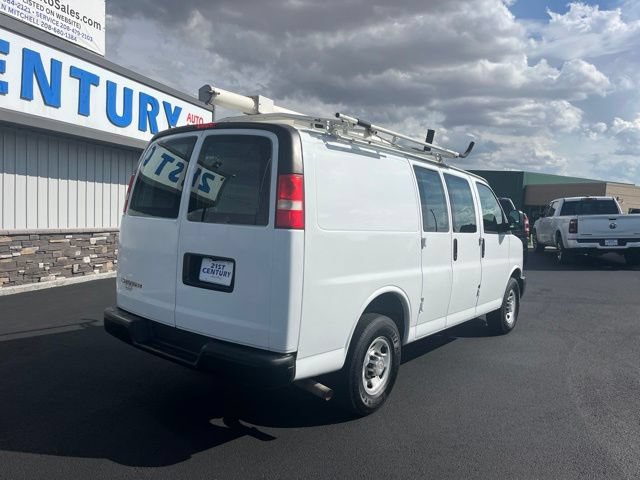 Used 2012 Chevrolet Express 2500 RWD image 11