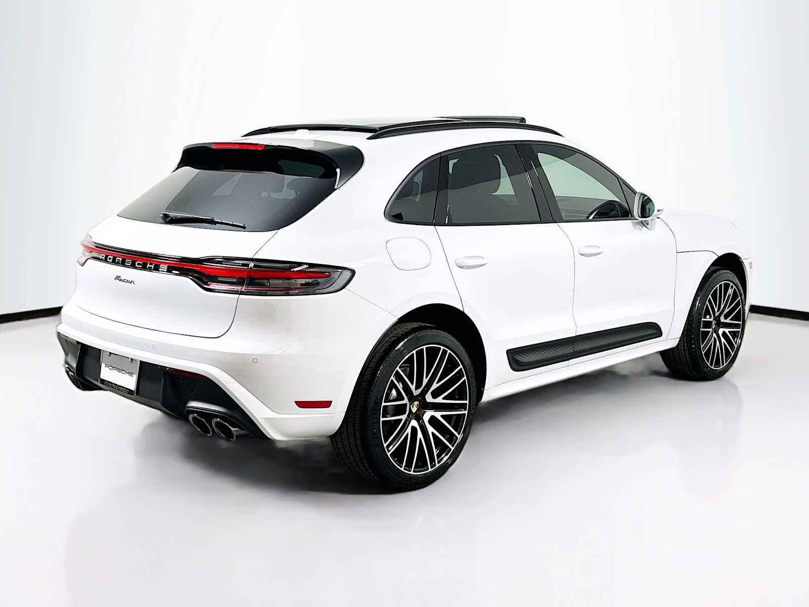 New 2026 Porsche Macan image 9