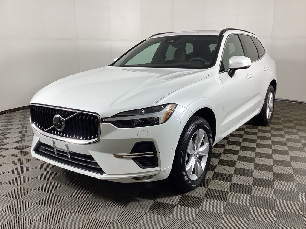Used 2022 Volvo XC60 B5 Momentum AWD/4WD image 5