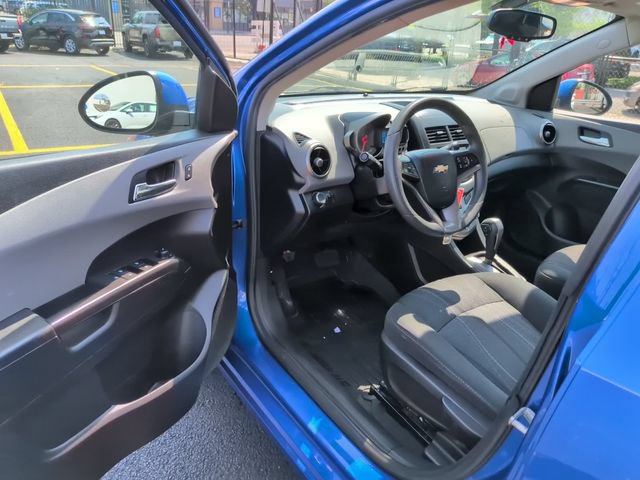 Used 2016 Chevrolet Sonic LT FWD image 10