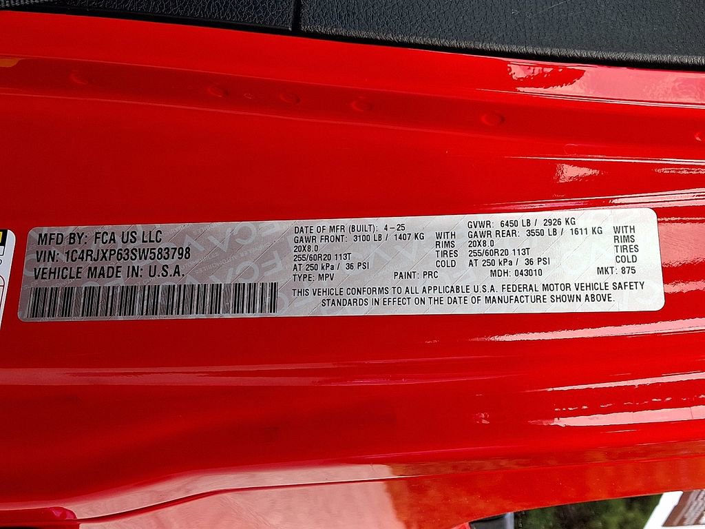 Used 2025 Jeep Wrangler Unlimited Sahara image 27