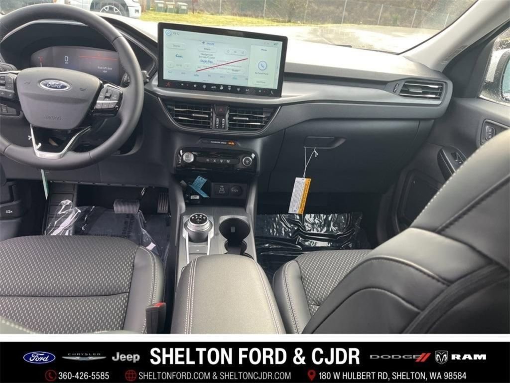 New 2025 Ford Escape SE FWD image 26
