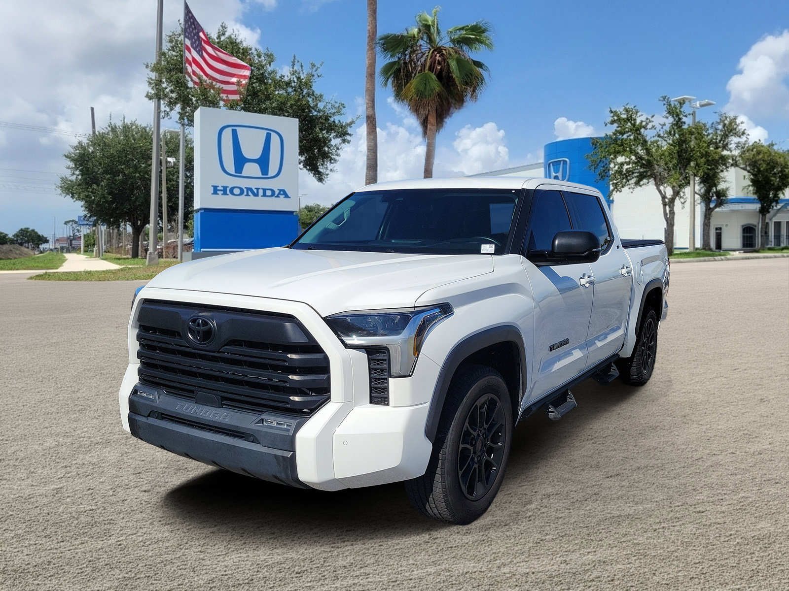 Used 2024 Toyota Tundra SR5 w/ SR5 Premium Package RWD image 4
