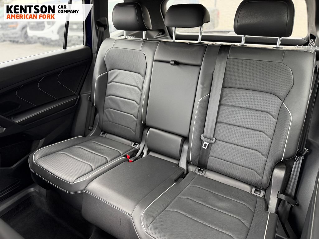 Used 2022 Volkswagen Tiguan SEL R-Line AWD/4WD image 23