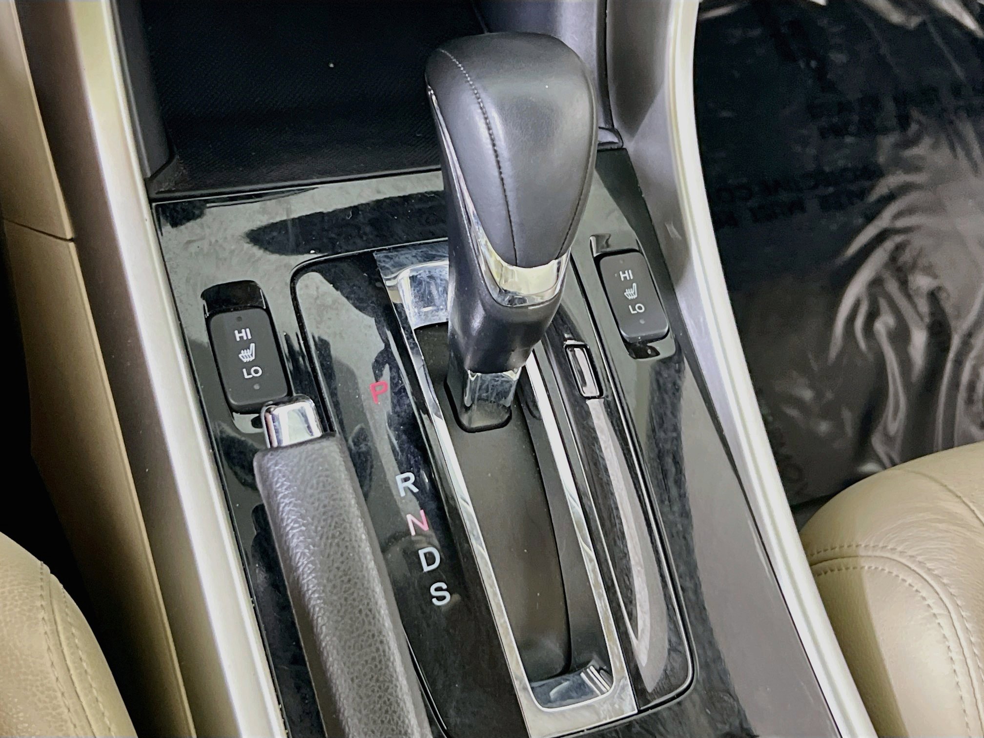 Used 2017 Honda Accord Touring image 16