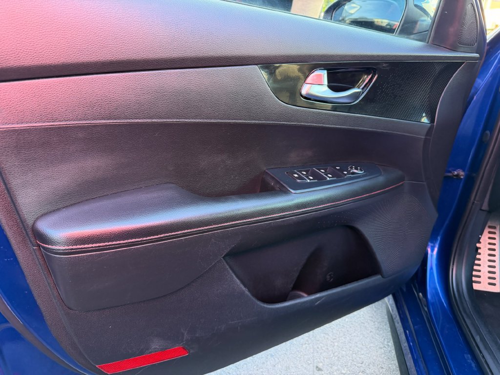 Used 2021 Kia Forte GT FWD image 12