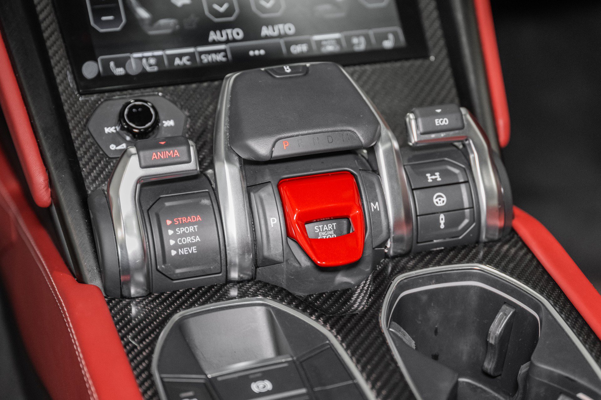 Used 2024 Lamborghini Urus S image 40