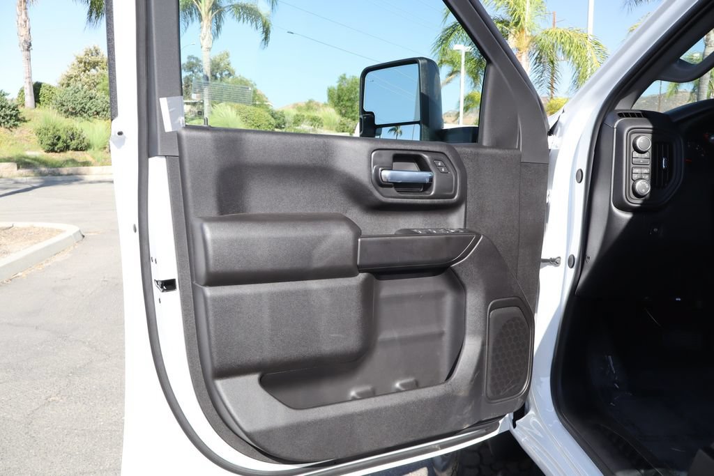 New 2026 Chevrolet Silverado 2500 Custom w/ Custom Value Package AWD/4WD image 14