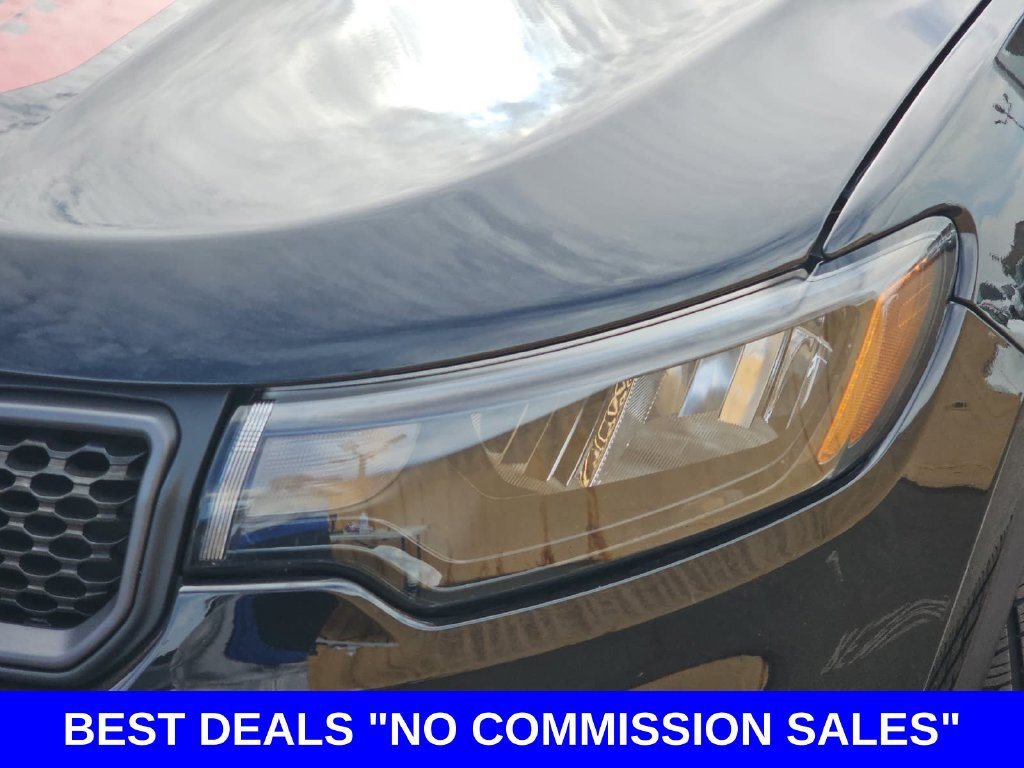 Used 2023 Jeep Compass Trailhawk w/ Sun and Sound Group AWD/4WD image 31