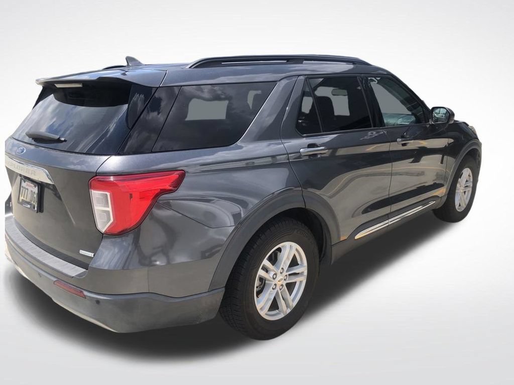 Used 2020 Ford Explorer XLT w/ Equipment Group 202A RWD image 9