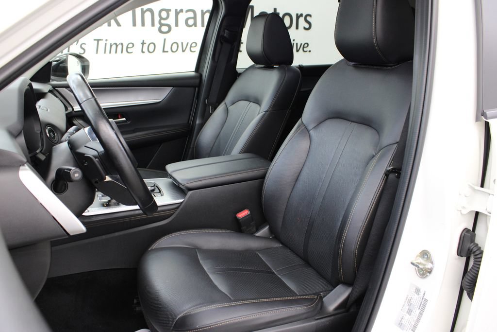 Used 2025 MAZDA CX-70 3.3 Turbo w/ Preferred Package AWD/4WD image 15