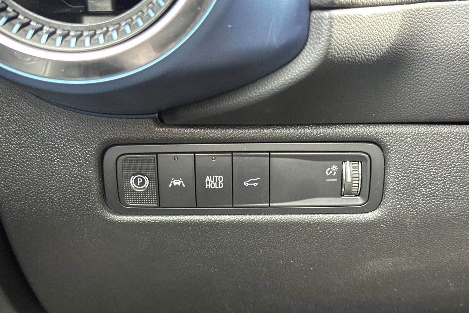 Used 2025 Chevrolet Equinox EV LT w/ Convenience Package FWD image 38