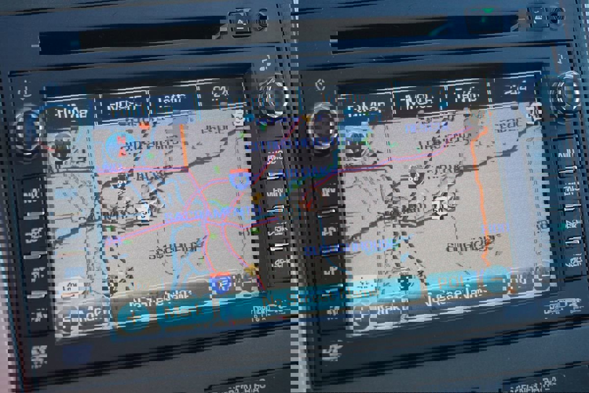 Used 2011 Chevrolet Traverse LT w/ Personal Connectivity Package image 31
