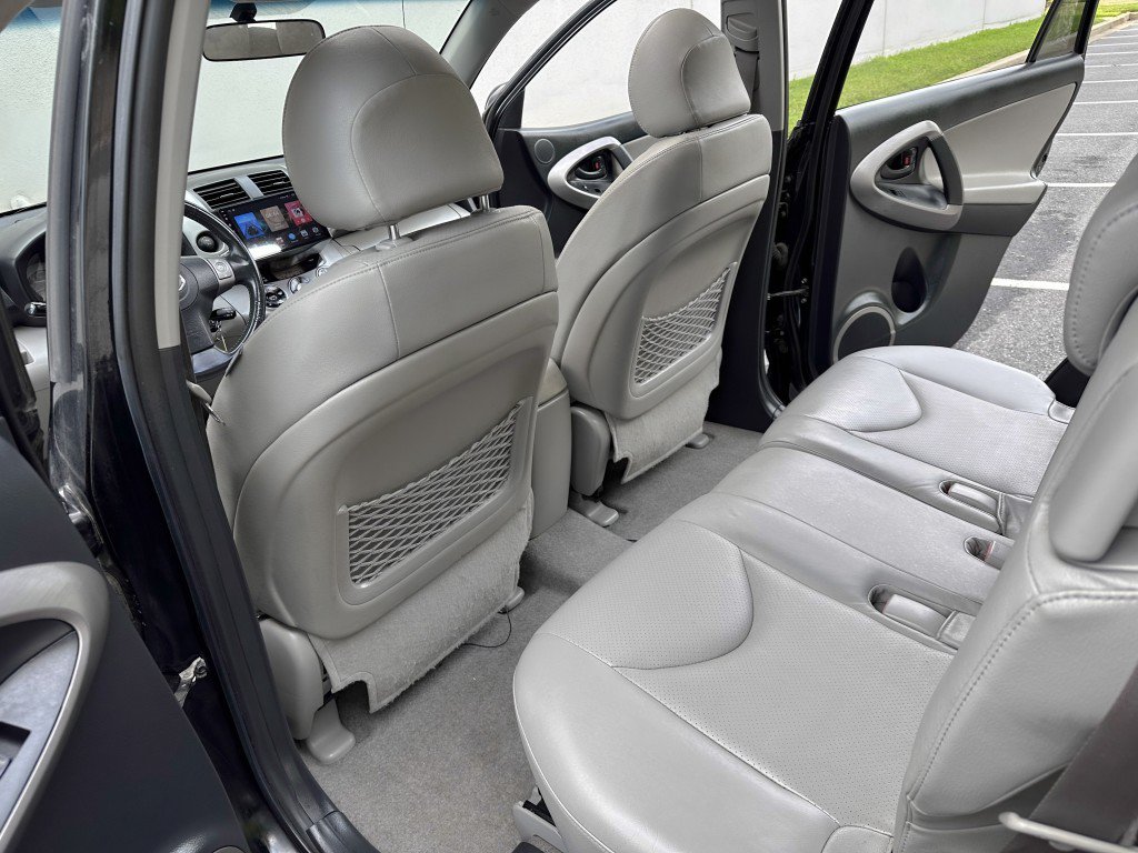 Used 2007 Toyota RAV4 Limited AWD/4WD image 24
