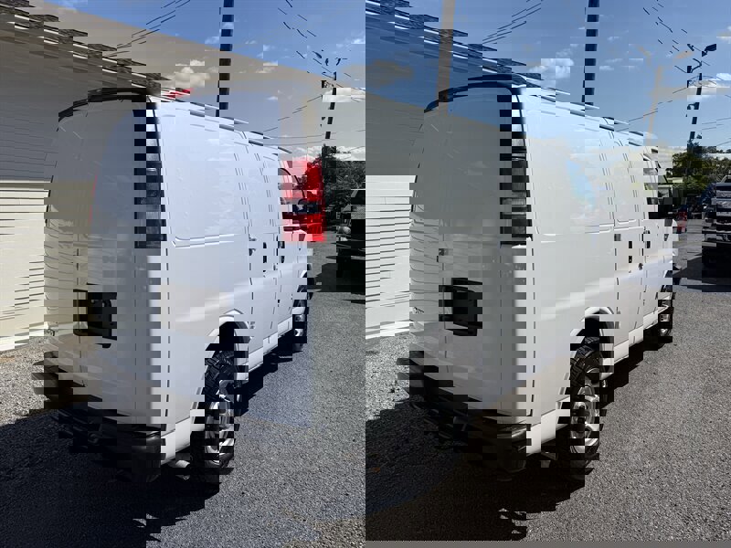 Used 2020 Chevrolet Express 2500 w/ Driver Convenience Package image 24