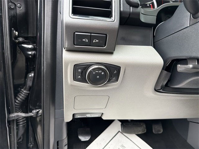 Used 2022 Ford F350 XLT w/ XLT Value Package image 17