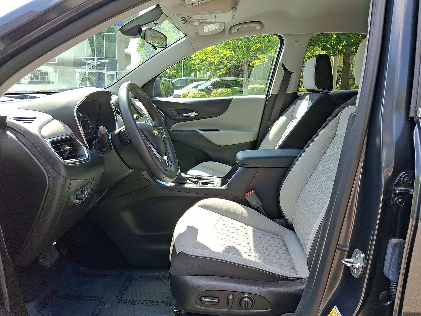 Used 2022 Chevrolet Equinox LT image 11