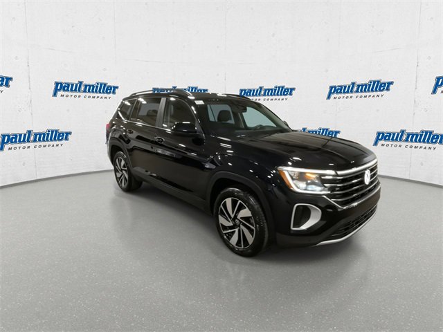 Used 2025 Volkswagen Atlas SE image 3