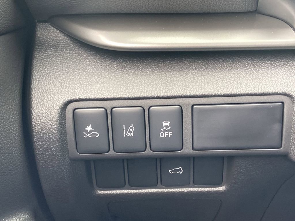 New 2026 Mitsubishi Eclipse Cross Black Edition AWD/4WD image 13