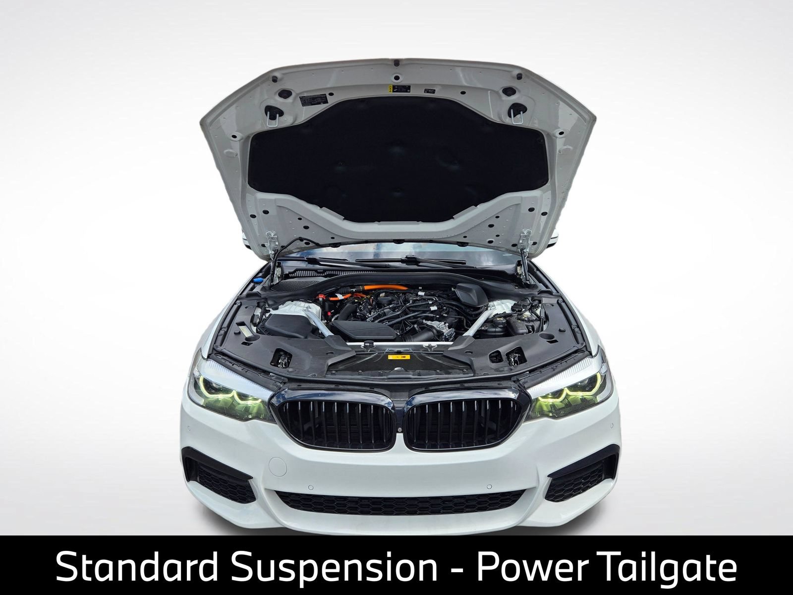 Used 2019 BMW 530e w/ M Sport Package RWD image 15