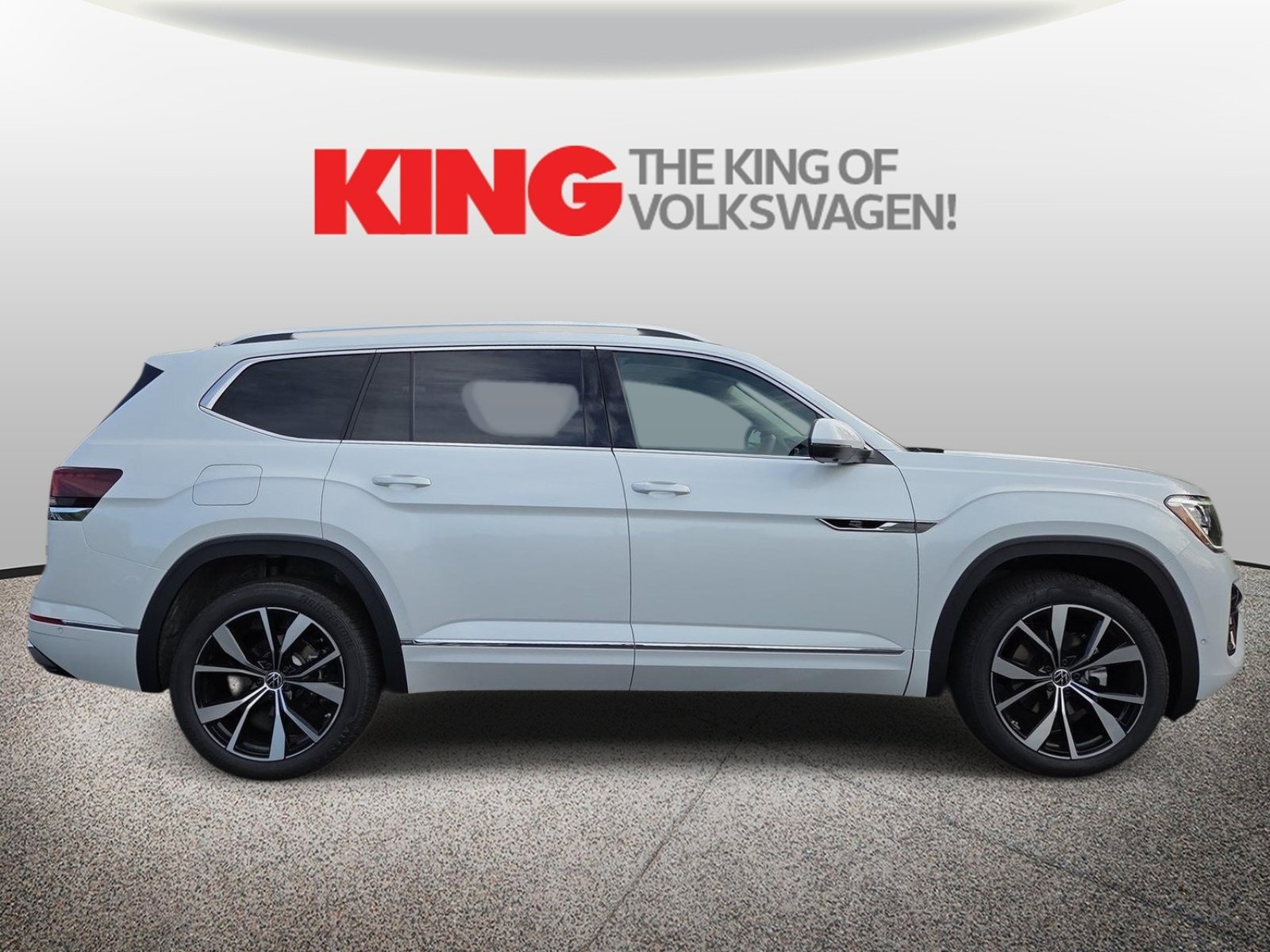 New 2026 Volkswagen Atlas SEL Premium R-Line AWD/4WD image 2