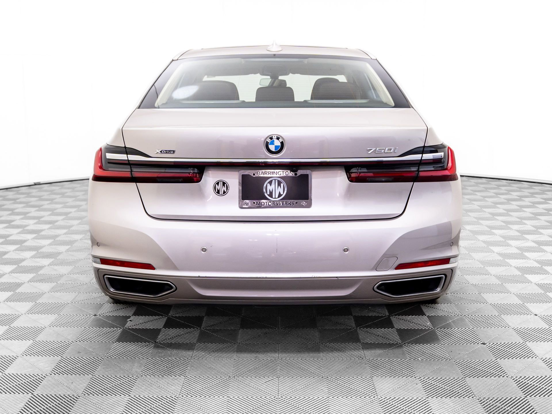 Certified 2022 BMW 750i xDrive w/ Executive Package image 4